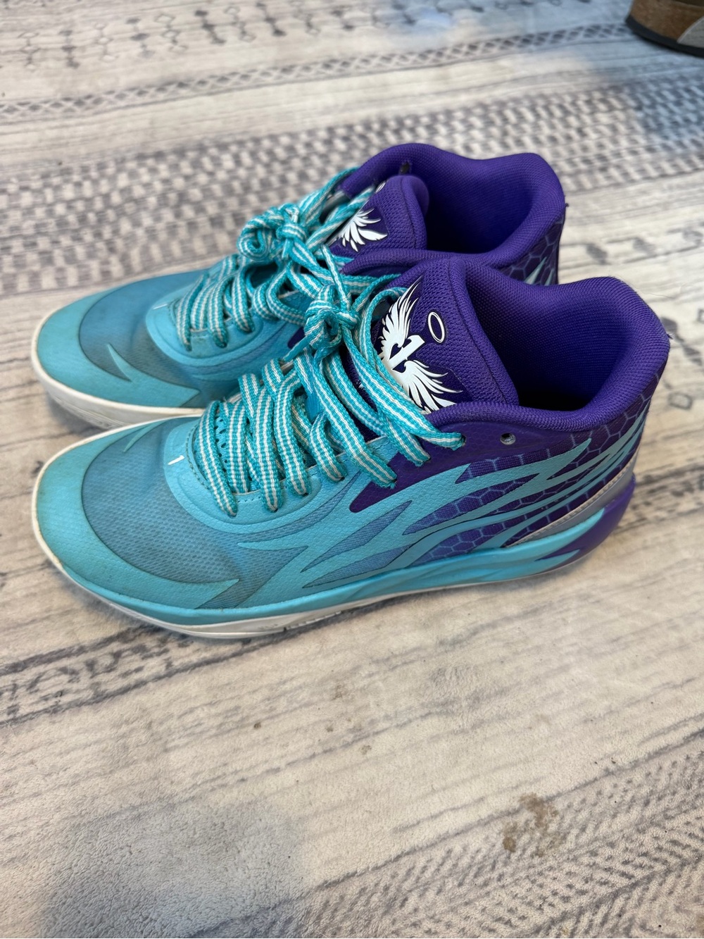 Puma Lamelo Ball Mb.02 "Queen City" View 2